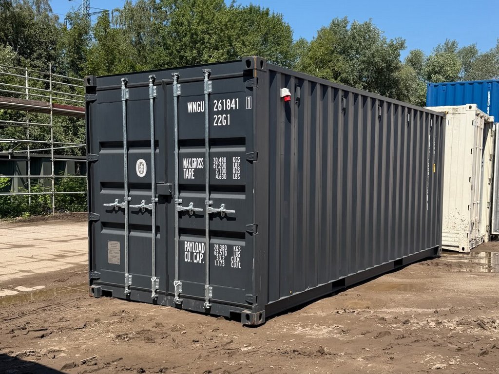 Electrical Package with Heating Turns a Standard Container into a Functional Workspace